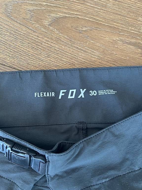 Hosen: Fox Bikeshort Gr. 30 Unisex – Gebraucht aus steffisburg von stefanruoff 1