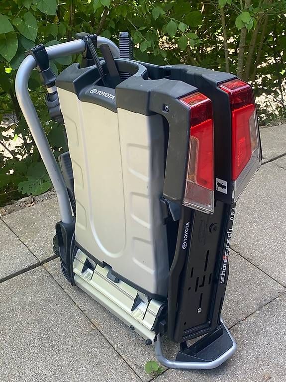 Thule Tutti i ricambio: Thule Easy Fold 931, Neuwertig – Usato da Niederlenz venduto da Cristallina03 2