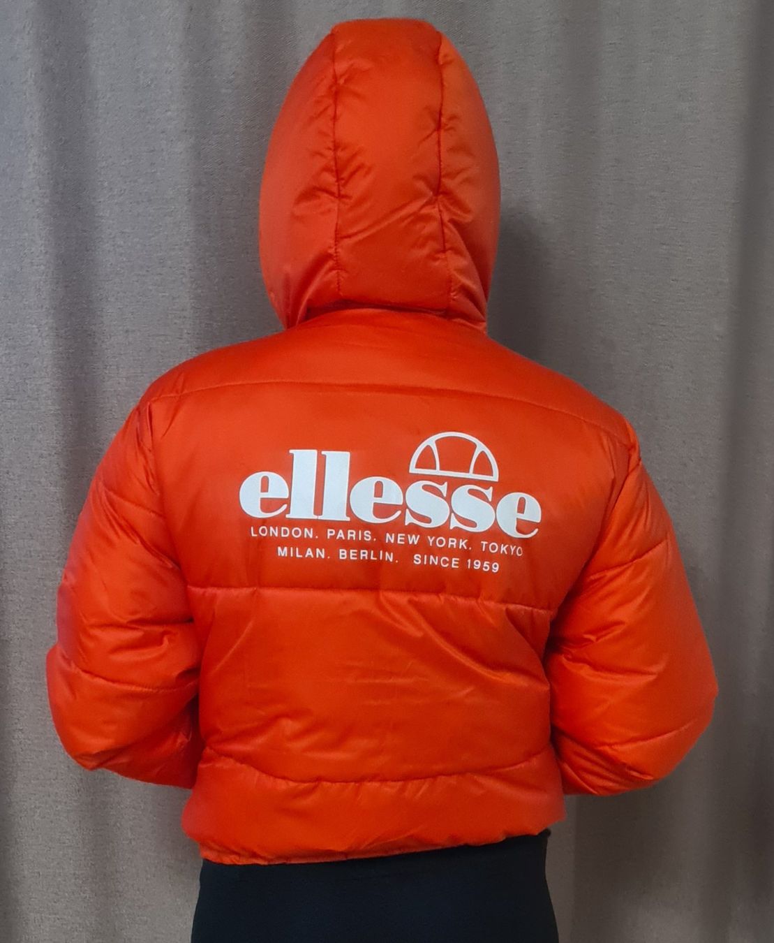 Ellesse Jacken: Übergangsjacke Damen – Neu (gemäss Beschreibung) aus Glattpark(Opfikon) von ejo_m8fr