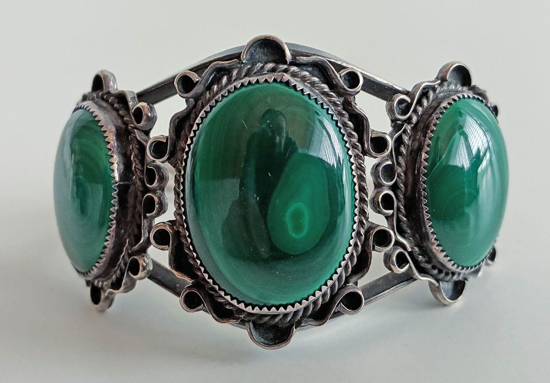 Armbänder & -reifen: Silberarmreif der Navajo Indianer – Gebraucht aus Bäretswil von robsonantik 1