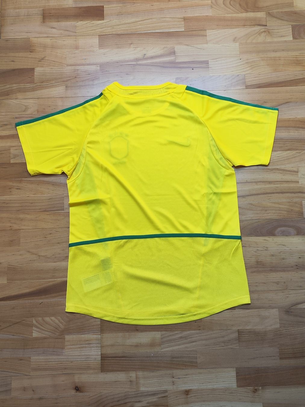 Nike Canottiere & Pantaloni: Retro Brasilien Heimtrikot 2002 – Nuovo (secondo la descrizione) da Breitenbach venduto da Lqris 1