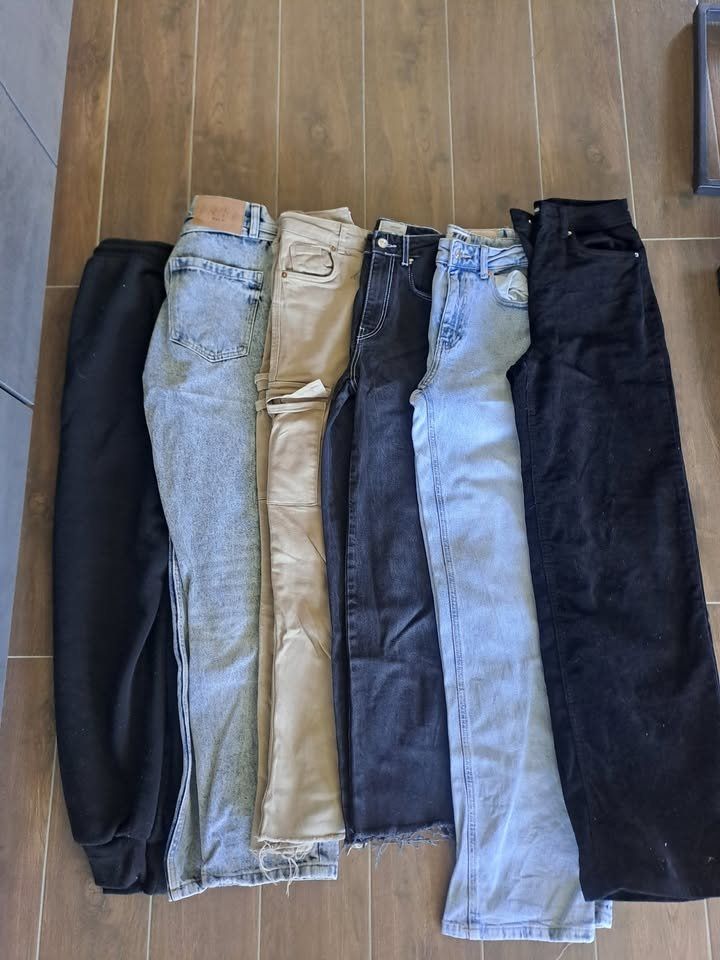Lotti & Set di vestiti: 6 Hosen Mädchen / Kleidersack – Usato da Nunningen venduto da AngelMagicSaCoCe