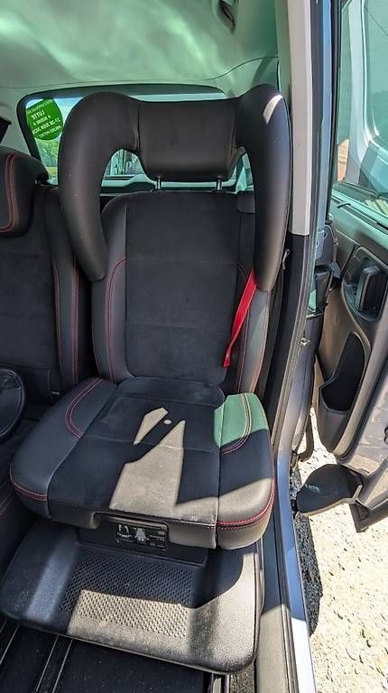 Automobili: Seat Alhambra  – Usato da Villars-Le-Terroir venduto da Nanoucard 3