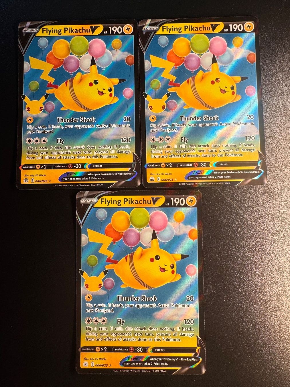Pokémon Sammelbilder & Trading cards: Pokemon Flying Pikachu V CEL006 x3 – Gebraucht aus Corticiasca von gio_yp69