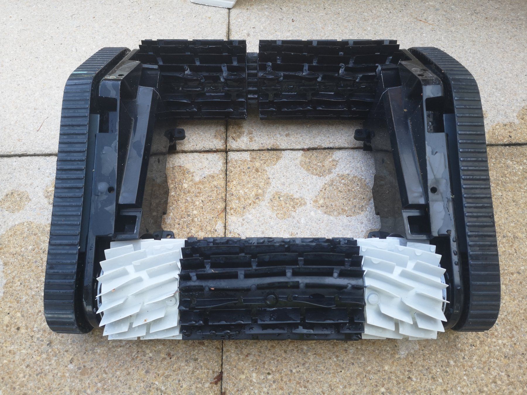 Piscines: Robot de piscine 8streme 7310 – Défectueux à Froideville par PALDO01 1