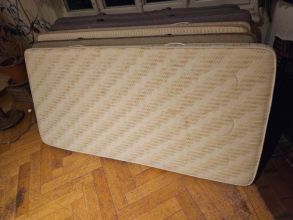 Materassi: Matratze 90cm breit ca. 12-15cm dick – Usato da Zürich venduto da jan_s988 2