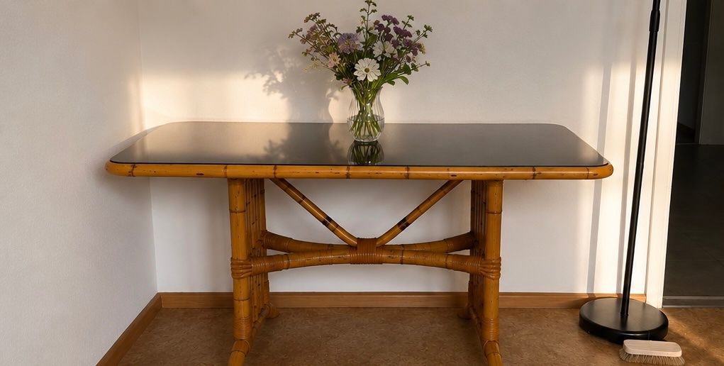 Tische: Vintage solid wood dining table – Gebraucht aus Basel von cel_kr8j