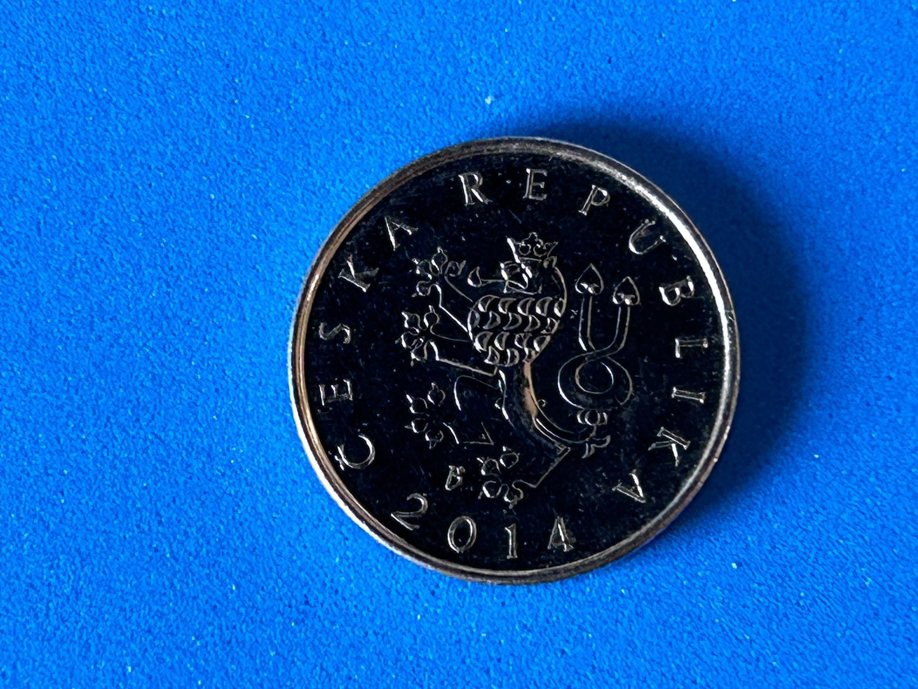 Tutti le monete: Czech Republic - 1 Koruna 2014 – Usato da Corcelles NE venduto da AJKader 3