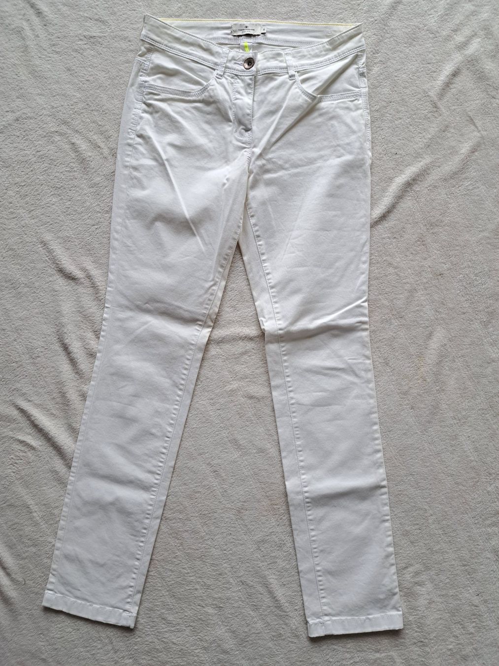 Tom Tailor Jeans: Hose Damen Tom Tailor Gr. 36 weiss – Usato da Gysenstein venduto da joshuas81