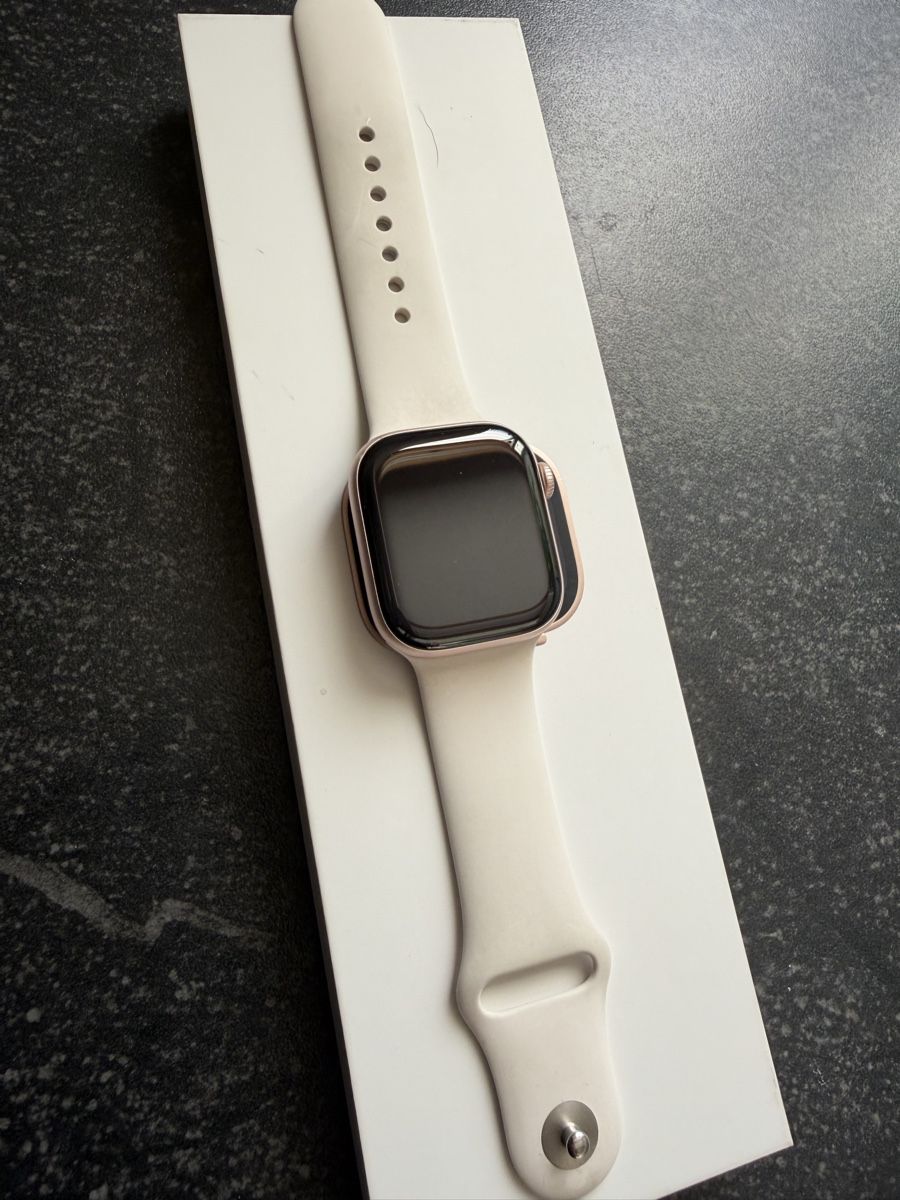 Apple Smartwatch: Apple Watch 11 42 mm wifi&cellular – Usato da Mühleberg venduto da Shindy14 4