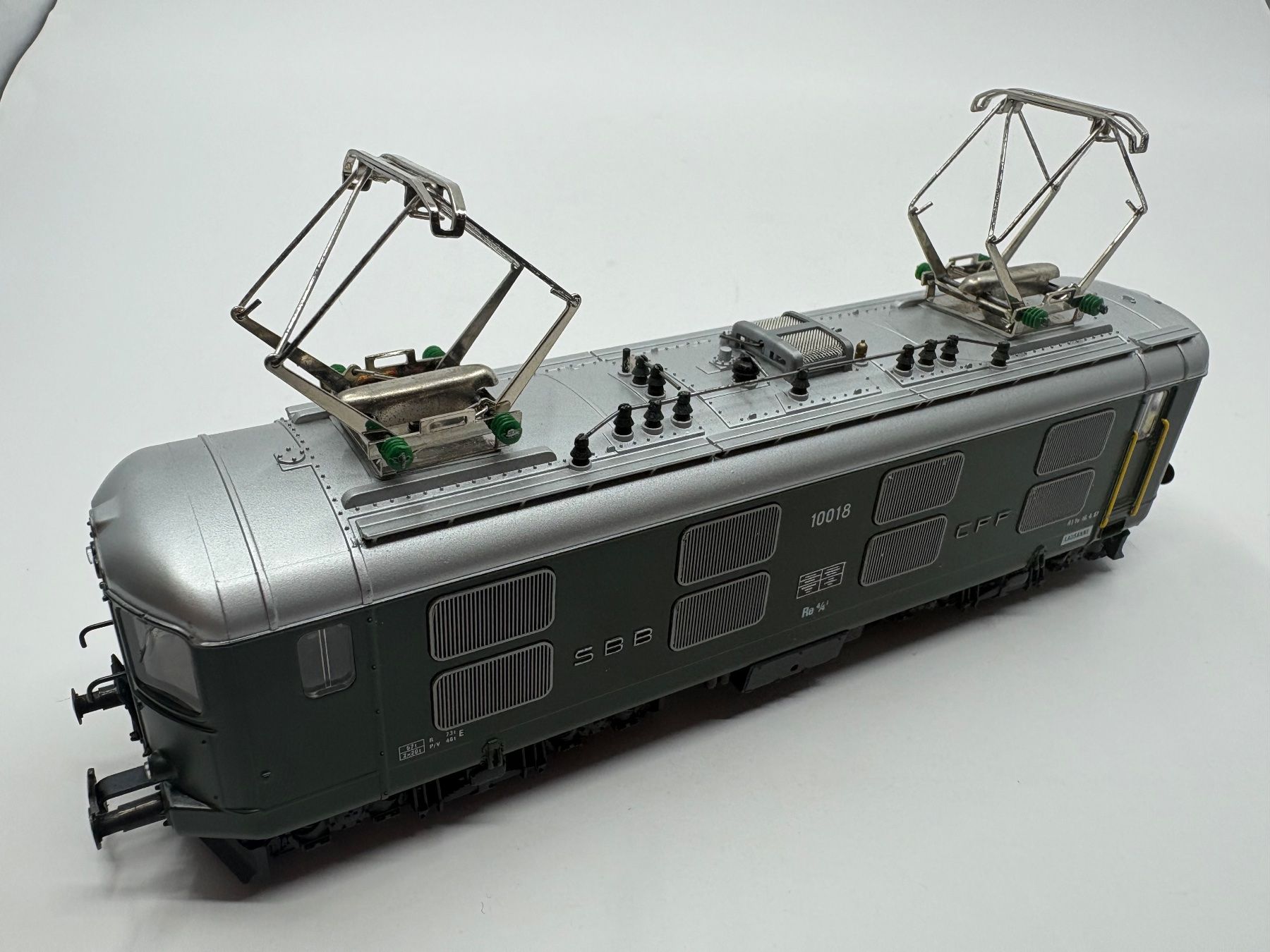 Hag Modellini di ferrovie: Hag SBB Re 4/4 1 10018 H0 – Usato da Forch venduto da Hanimann-Robinson 6