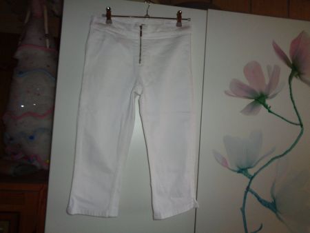 *** weisse Capri Jeans *** /  Mango / Neu / Slim Fit