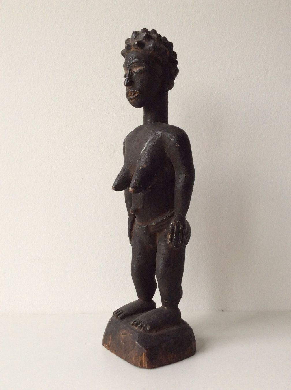 Figuren: Afrikanische Holzfigur „Frau“ – Gebraucht aus Belp von Familie-Meyer 4