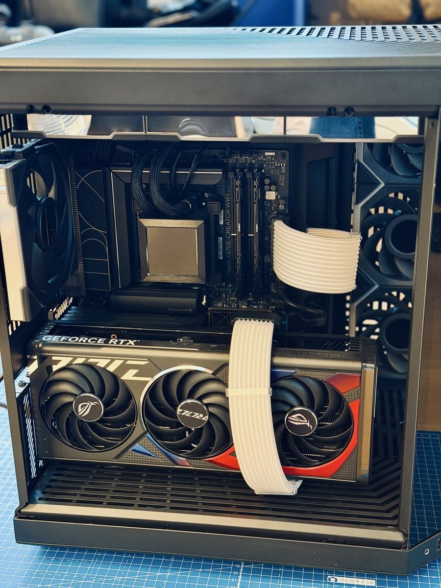 PC: Gaming & Streaming PC — Ryzen 9 7900X, RTX 4070 SUPER – Usato da Cham venduto da dom_99 5