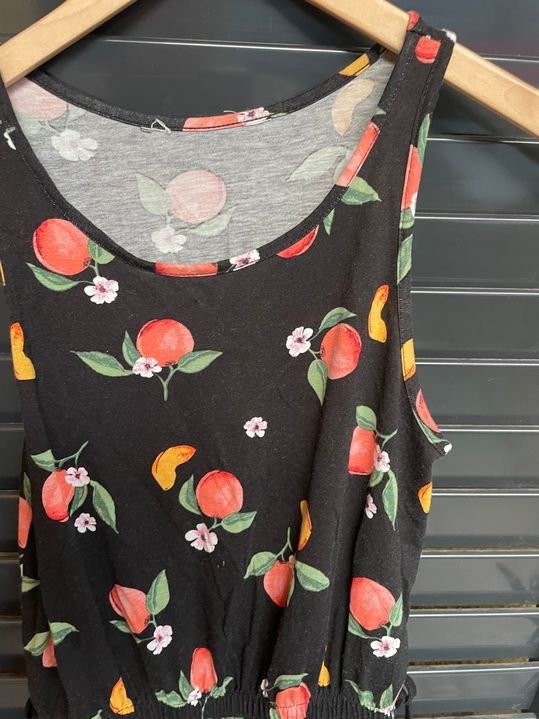 Kleider & Röcke: Mädchen Kleid mit Frucht und Blumen 140/146 – Gebraucht aus Bergdietikon von antovale 1