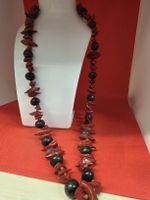 Collier mit Holzperlen und Korallenimitat gute Zustand