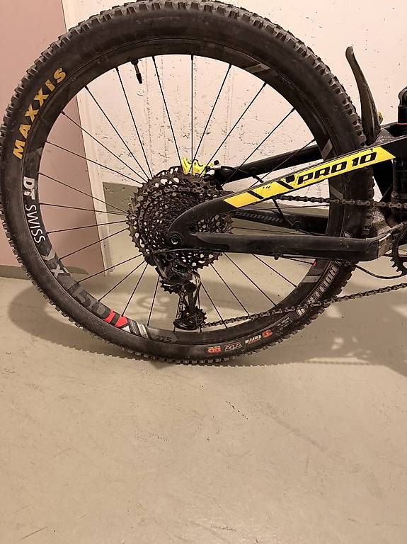 Biciclette: Mountainbike Fully Carbon – Usato da Malans GR venduto da Hurdigurdi 1