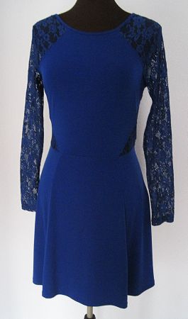 Blaues Spitzenkleid mit Cut-Out & Rückenausschnitt Gr. M