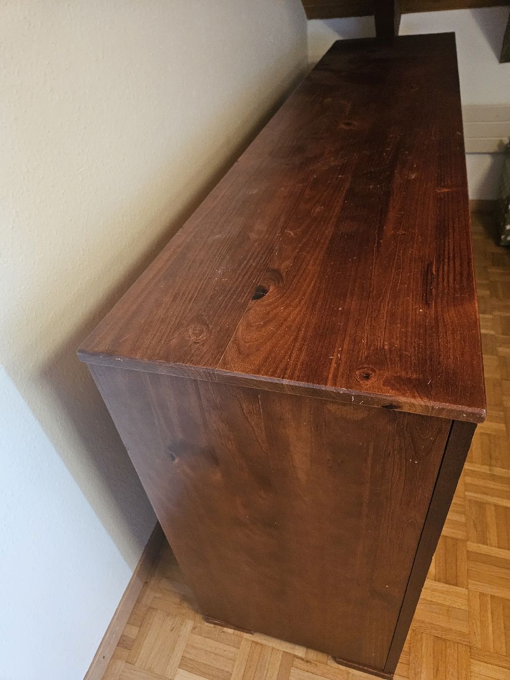 Armadi: Meuble buffet bois massif – Usato da Confignon venduto da miguelsiul 1