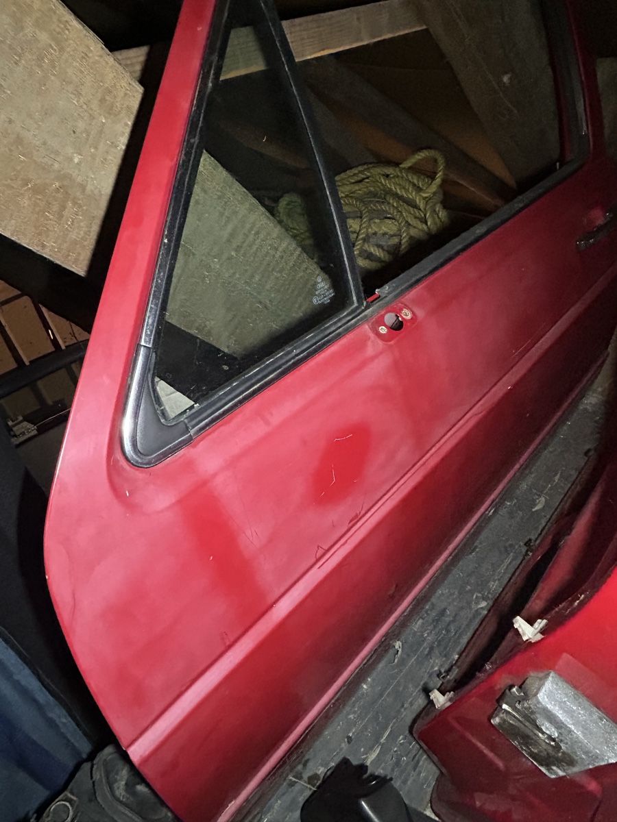 VW Tutti pezzi di ricambio auto: VW Golf2 porte – Usato da Gampelen venduto da ste_r6hj 4