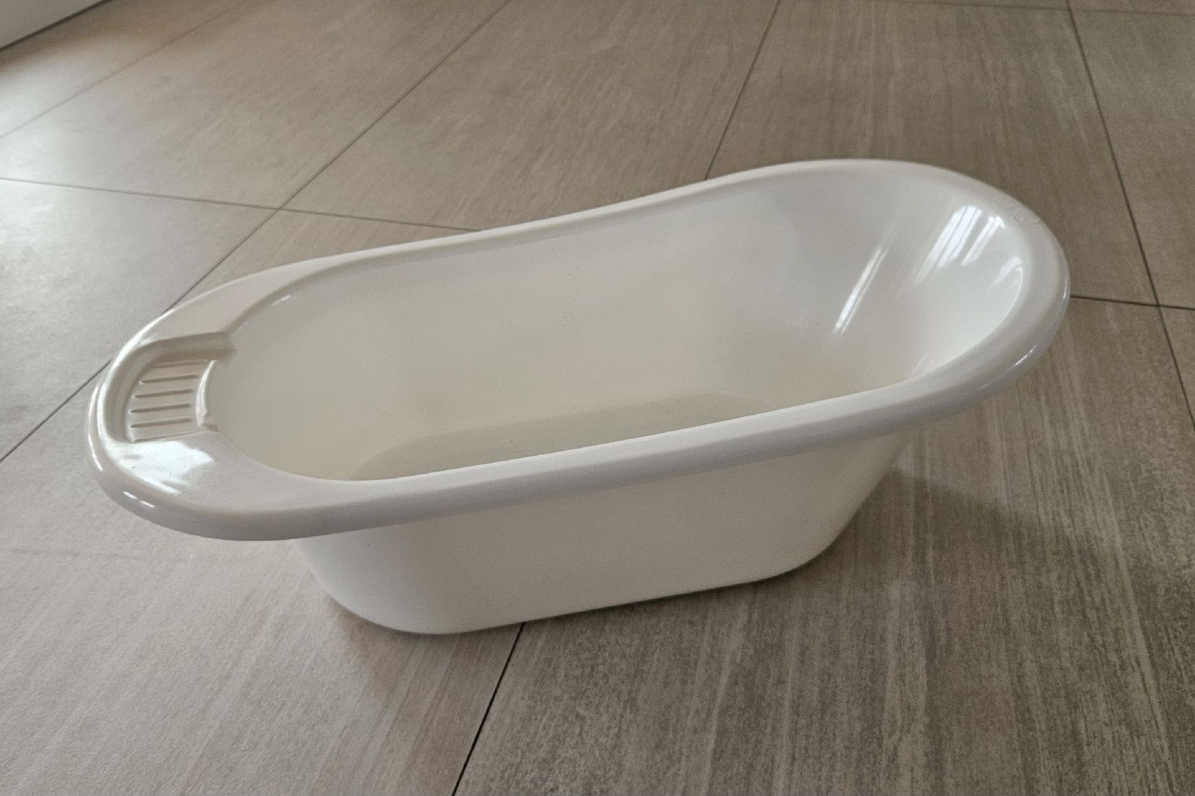 Vasche da bagno: Babybadewanne - weiss - bébé BASICS – Usato da Brütten venduto da Land_Buesi 1