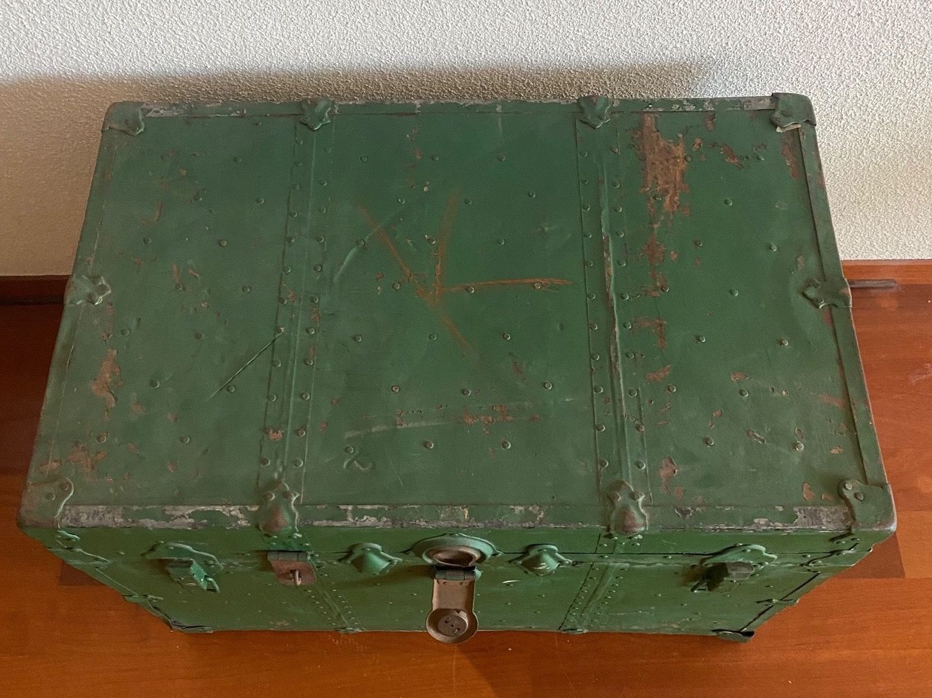 Cassapanche: Grüner Überseekoffer – Usato da Luzern venduto da S.Kern01 1