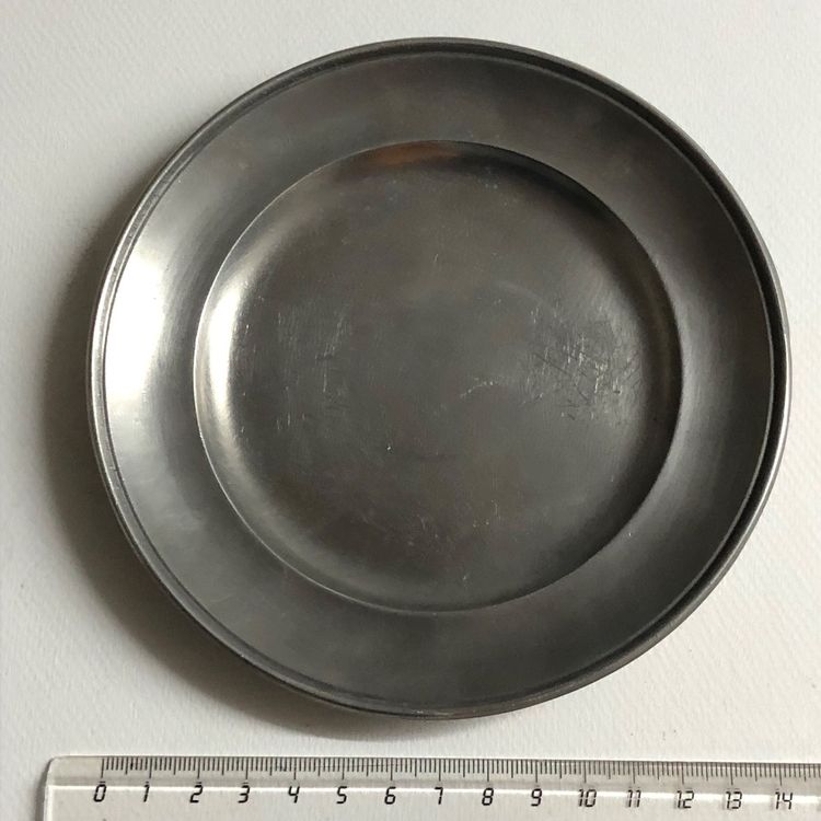 Assiette En étain Avec Suspension - Diamètre 23 Cm (occasion)