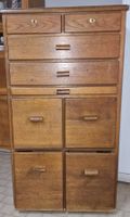 Uralter Bäckerschrank Mehlschrank mit Auszug massiv, Vintage