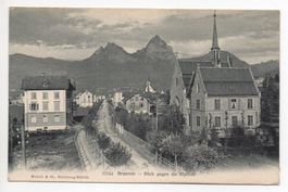 BRUNNEN Blick gegen die Mythen