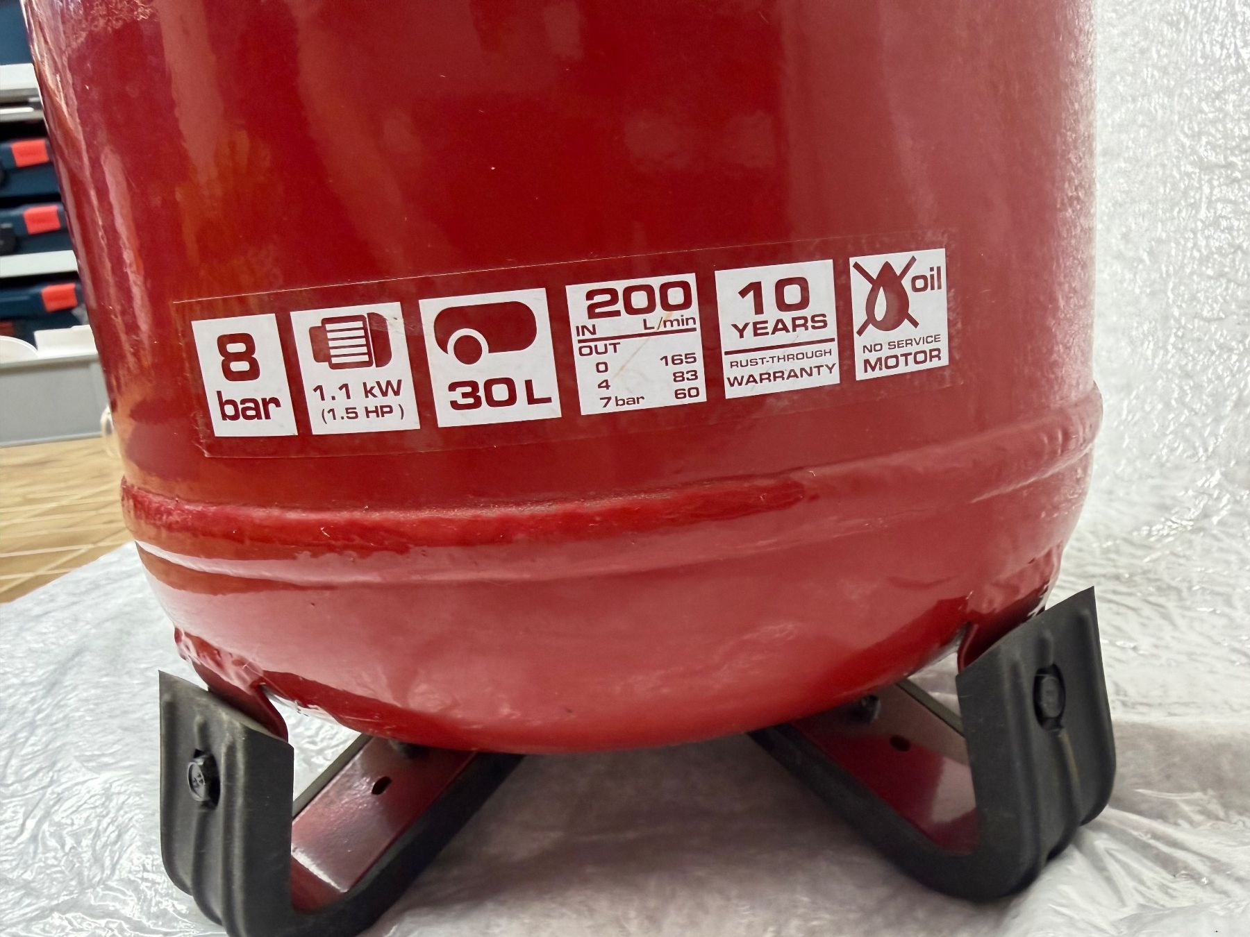Einhell Compresseurs: Kompressor Einhell inkl. Zubehör. 8 Bar, 30l Tank. – D'occasion à Thalwil par Andi8800 3