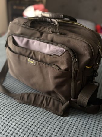 Targus Laptop-Tasche / Notebooktasche mit Schultergurt – seh