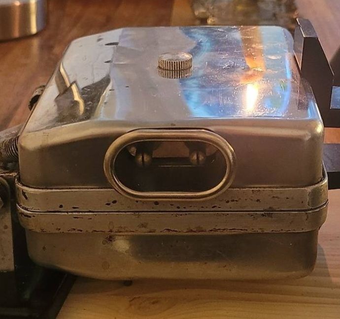 Griglie: Machine à gaufres vintage – Usato da Genève venduto da uneautresaison 1