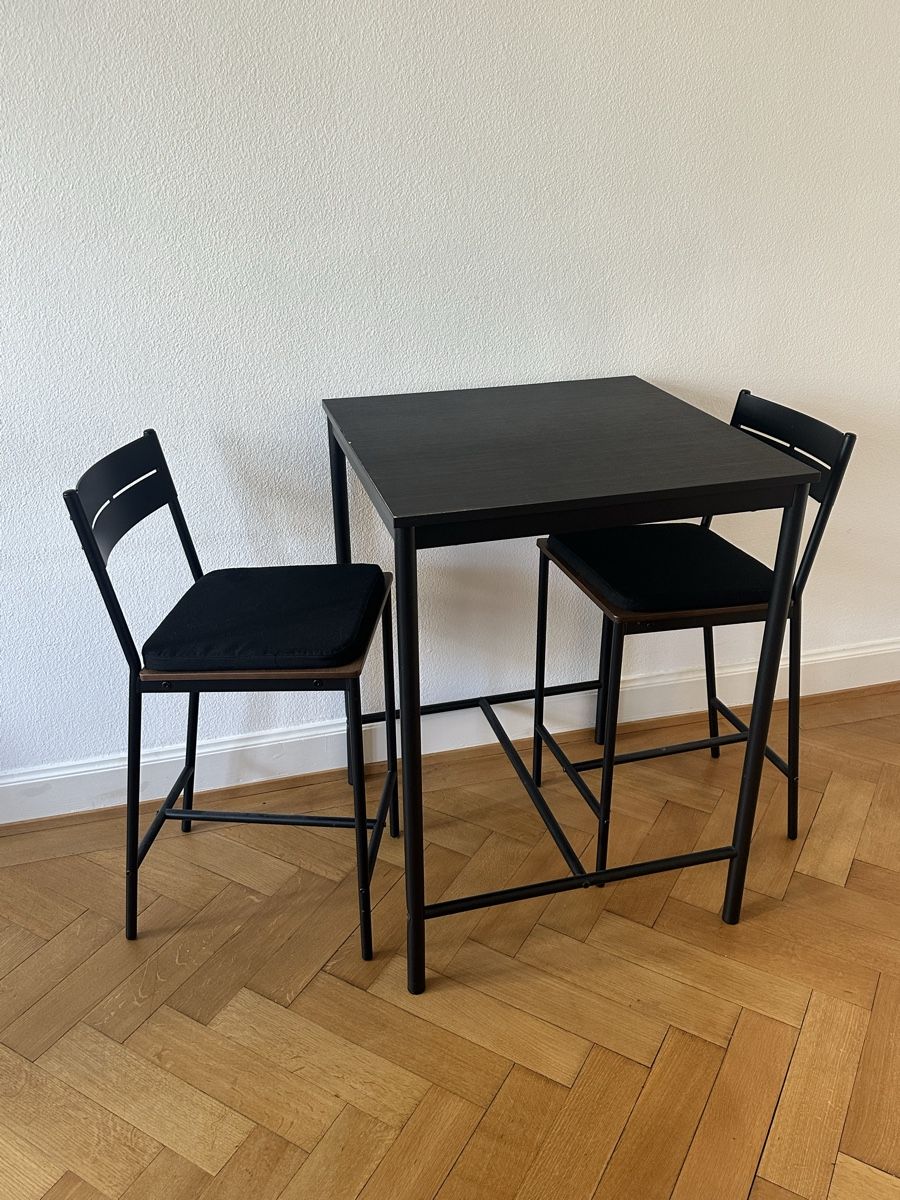 Ikea Set di tavolo e panche: IKEA SANDSBERG Bartisch mit 2 Barstühlen – Usato da Zürich venduto da eli_j5wy