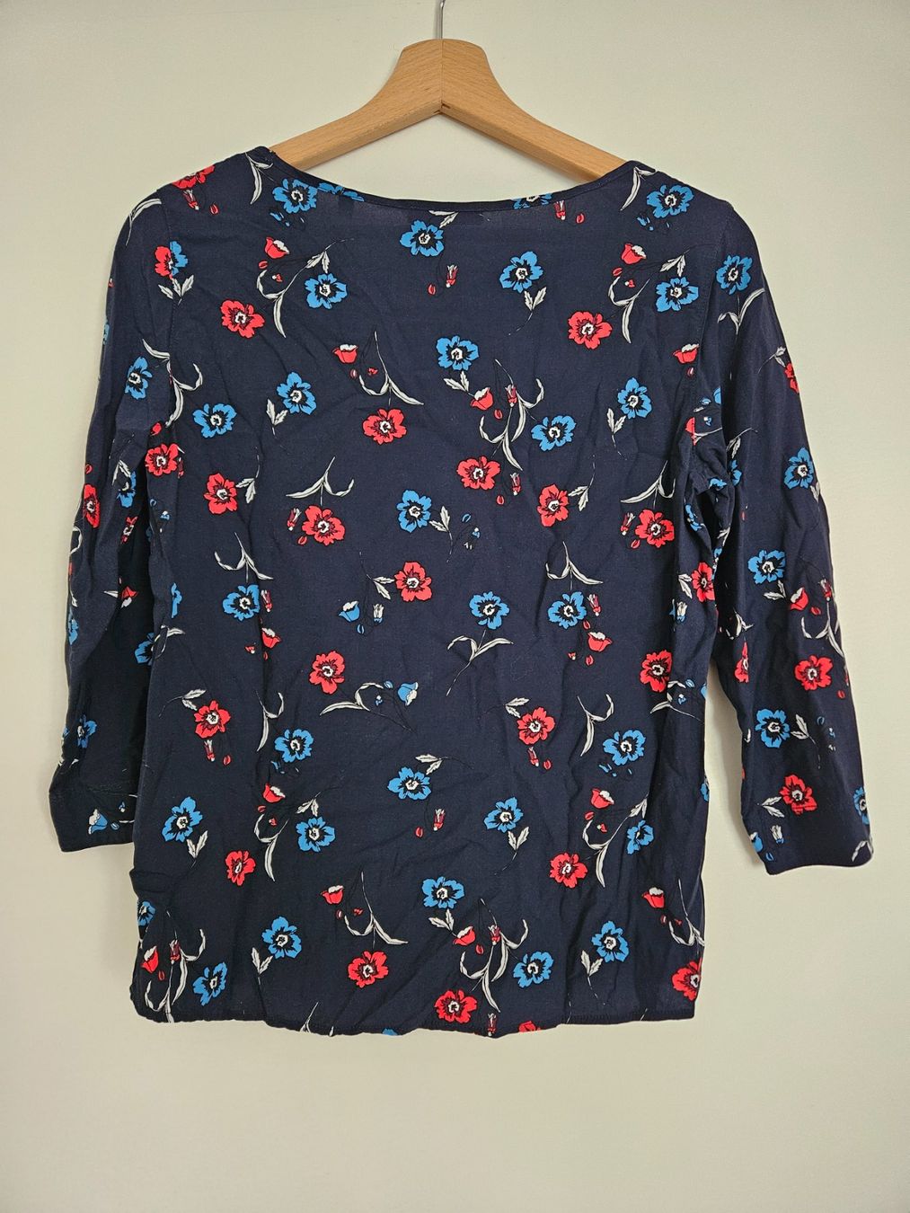 Top: Blumen-Oberteil Gr. 34 – Usato da Schaffhausen venduto da sabrina915 4