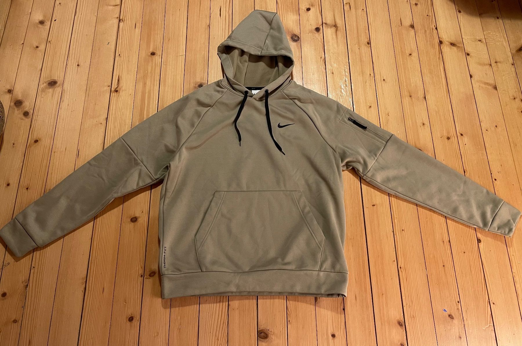 Nike Maglioni & Felpe: Nike Pullover Sport – Usato da Pfäffikon ZH venduto da Oncidium01 1