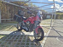 Moto Guzzi V100