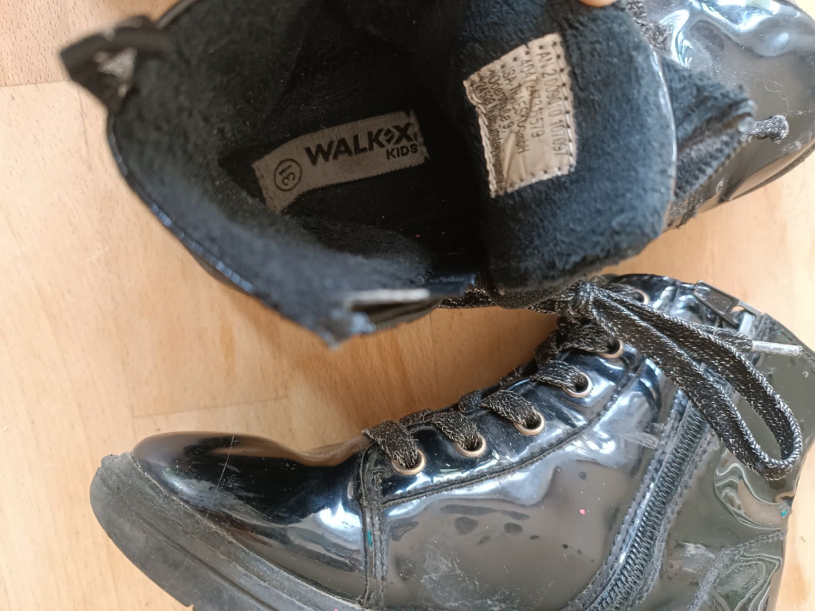 Scarpe per ragazze: Stiefel/ Finken Mädchen Gr 31,33,34 – Usato da Binz venduto da julijuli 7