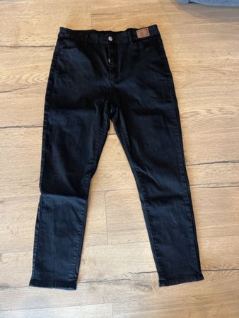 Schwarze Denim Hose
