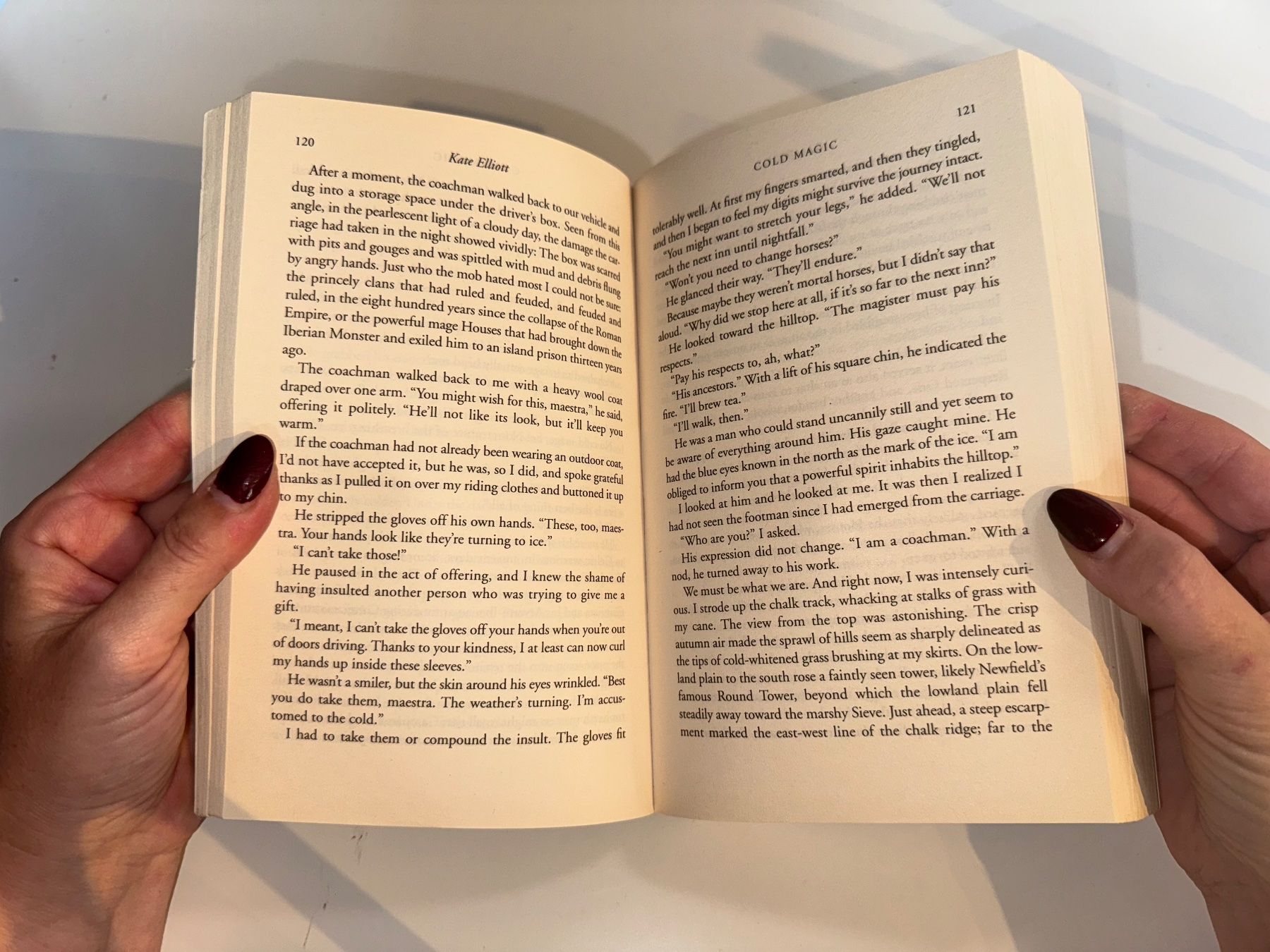 Libri: NOVEL: Kate Elliott, Cold Magic – Usato da Grosswangen venduto da English_books 4