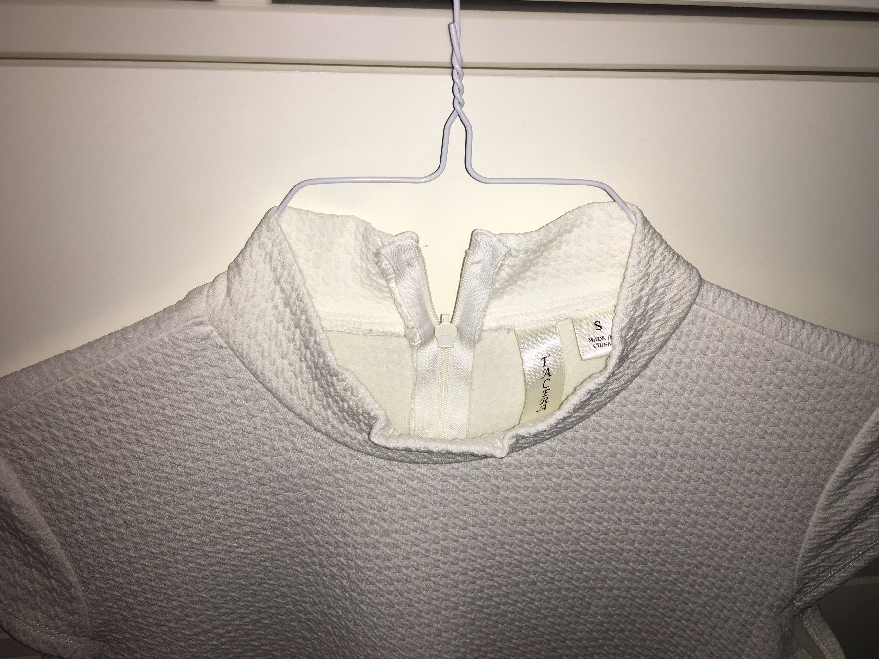 Asos Vestiti: offwhite  Kleid  Gr S   mit spez. Kragen U. Ärmeln – Nuovo (secondo la descrizione) da Goldau venduto da Rjn 2