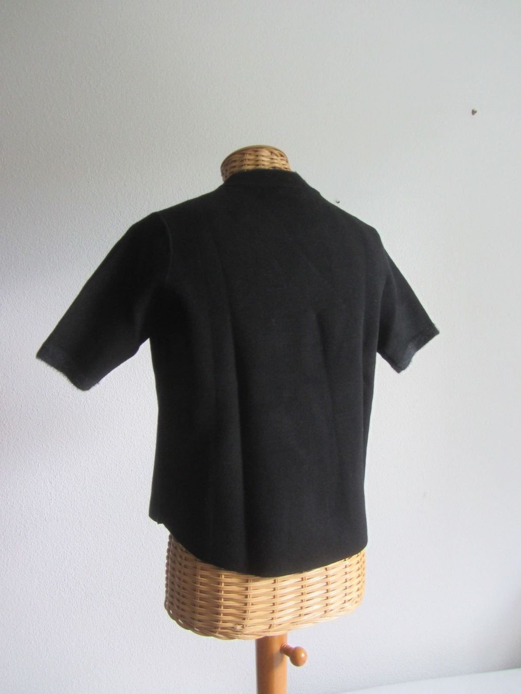 Zara T-shirt: ZARA - T-Shirt schwarz S – Usato da Zürich venduto da Diazaio 1