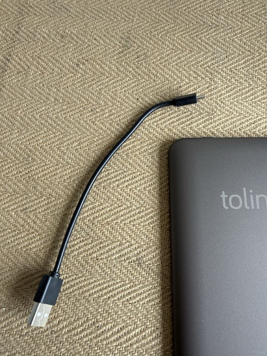 Tolino Tablettes PC: Tolino Shine E-Reader mit Ladekabel  – D'occasion à Konolfingen par petzipetz 4