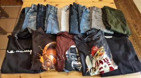 Jungs Kleiderset 158