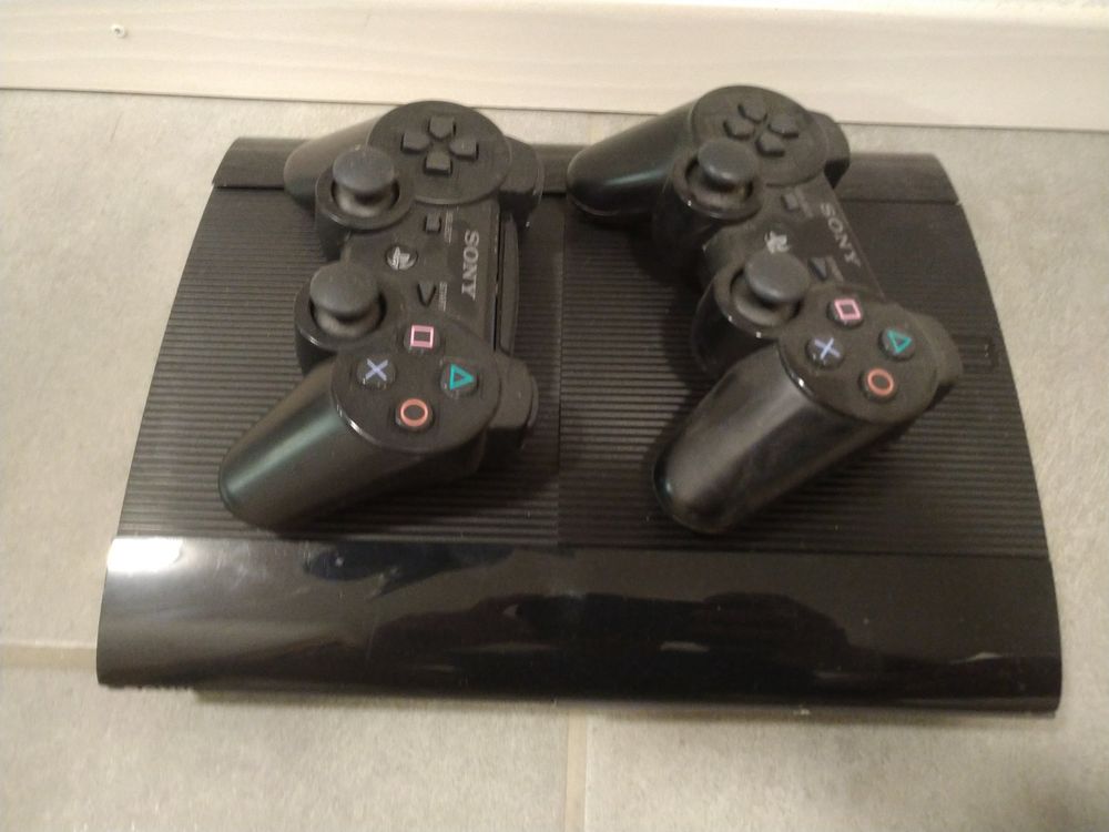 Playstation 3 (PS3) mit diversen Spielen Kaufen auf Ricardo