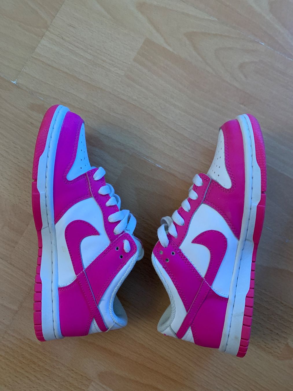 Nike Damenschuhe: Nike Dunk sneakers p. 35.5 – Gebraucht aus MEYRIN von Gwendo10 1