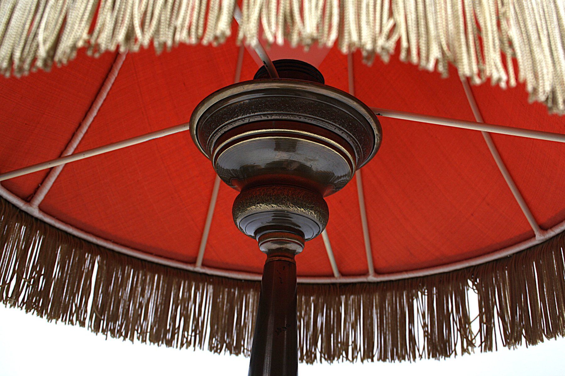 Lampes: Vintage Lampe mit Fransen – D'occasion à Zollikofen par Restwert_Zollikofen 4