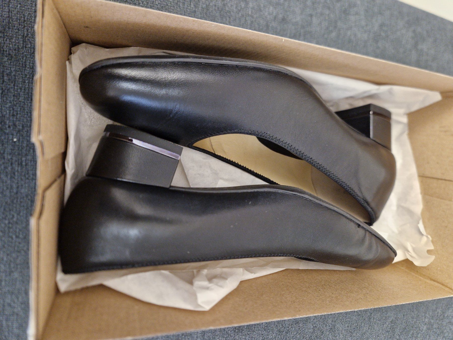 Scarpe da donna: Schwarze Nappaleder Pumps Gr. 38, Blockabsatz – Nuovo (secondo la descrizione) da Glattbrugg venduto da mas_75t2 6