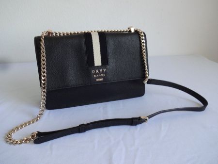 *** DKNY *** Leder Umhängetasche