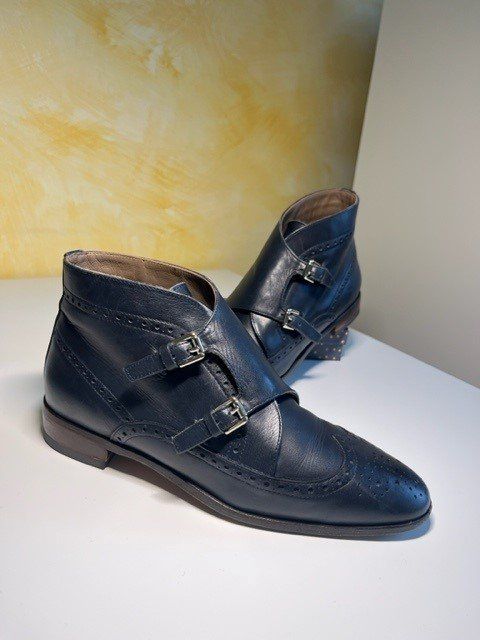 Scarpe da donna: Monkstrap Boots von Uterqüe – Usato da Baden venduto da sorayadf