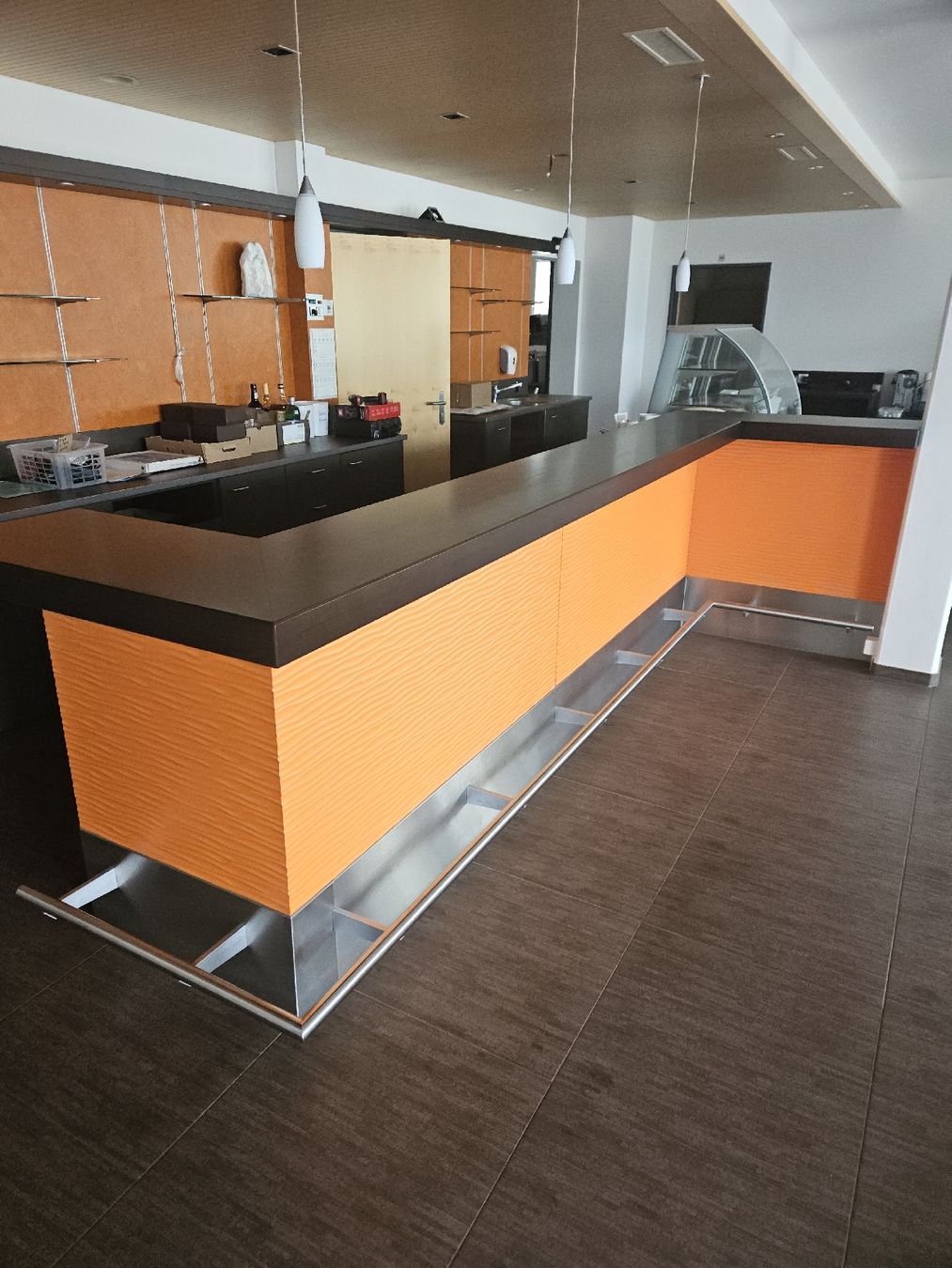 Ladenausstattungen & Messebau: Buffet Restaurant Cafe Bar – Gebraucht aus Morschach von Hanswi